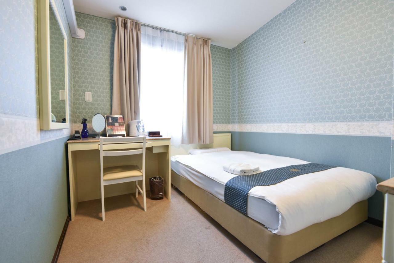 Hotel New Shinsaibashi 3*