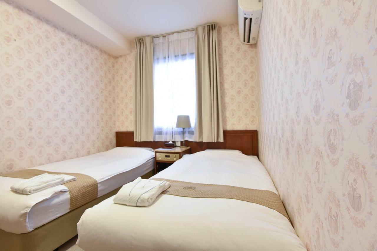 Hotel New Shinsaibashi 3*