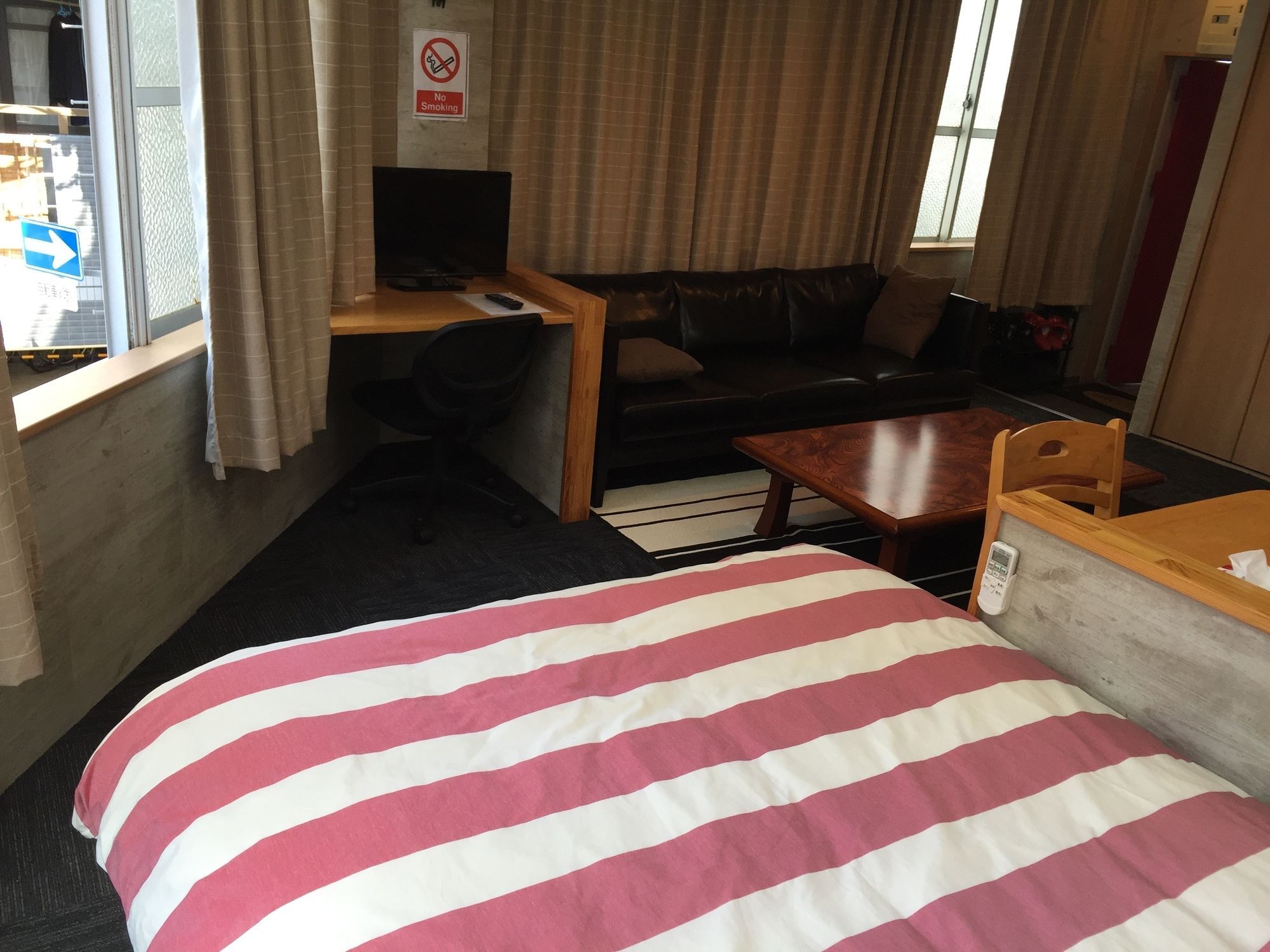 Apollo Apartment *