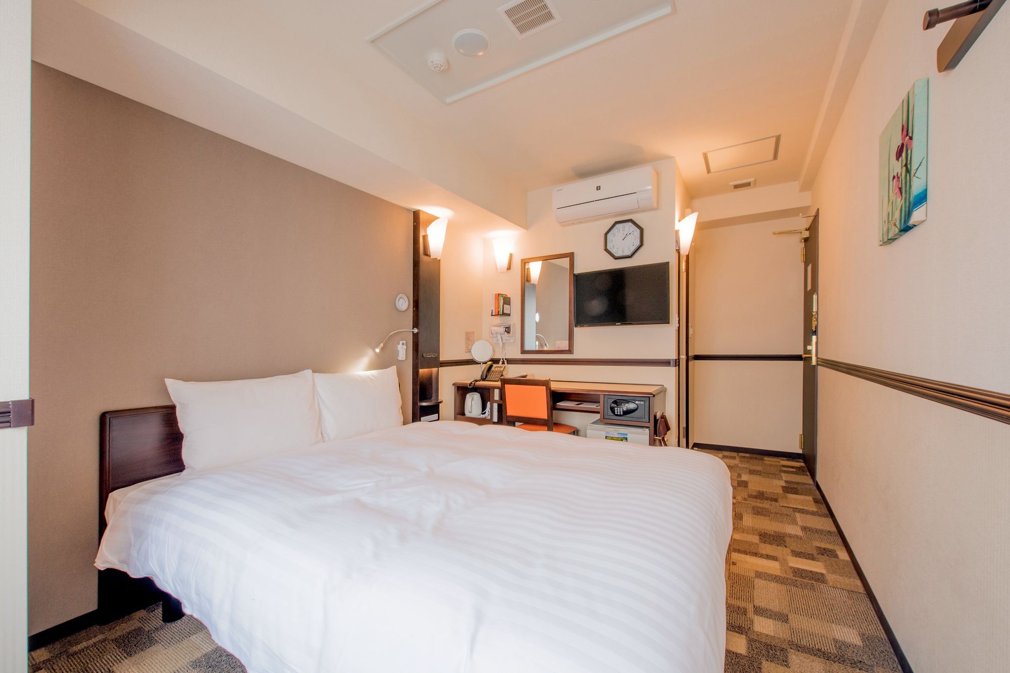 Toyoko Shin-osaka Higashi-mikuni Ekimae Hotel Osaka
