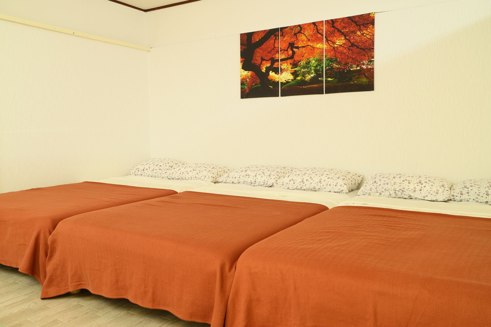 Hotel Sennichimae 2*