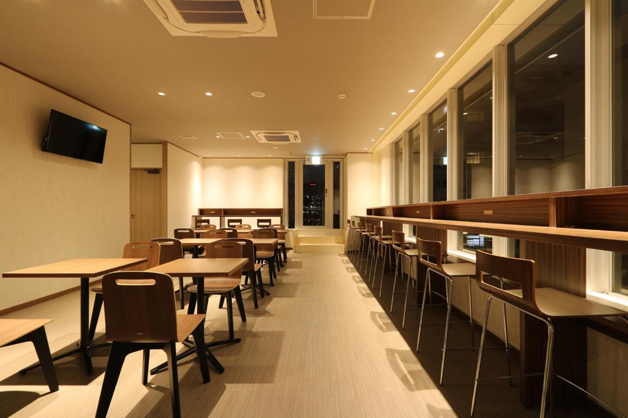 & Capsule J-ship Namba Hotel cápsula 3*