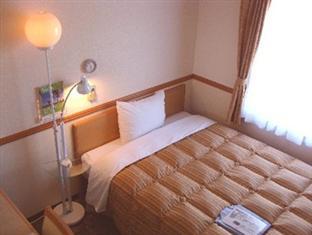 Toyoko Shin-osaka Chuo-guchi Shinkan Hotel 3*