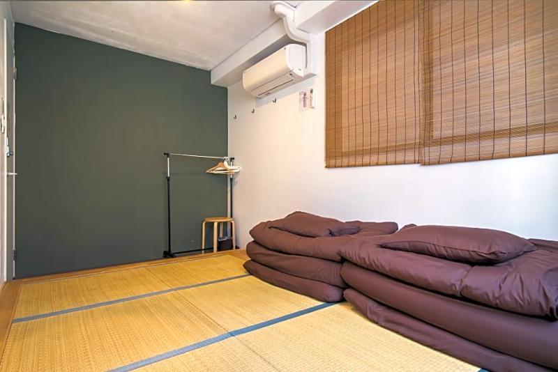 Beehive Guest house Osaka
