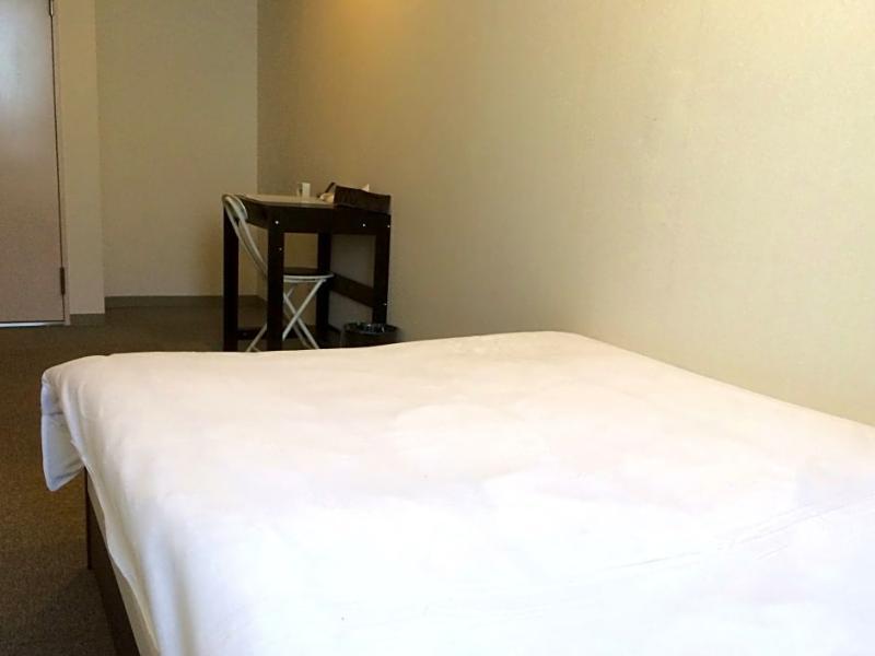 Hotel Az *