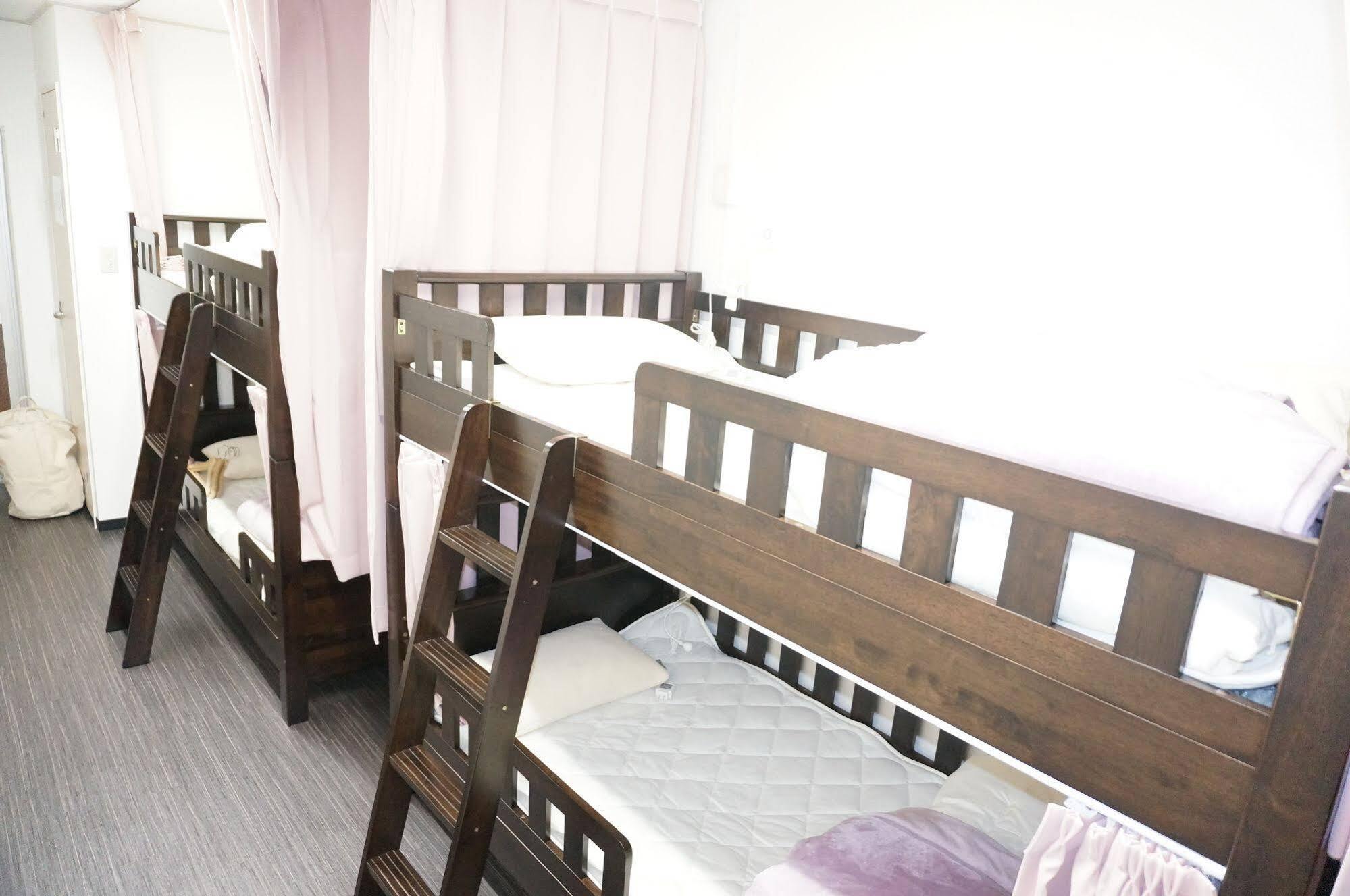 Coco Namba Hostel *