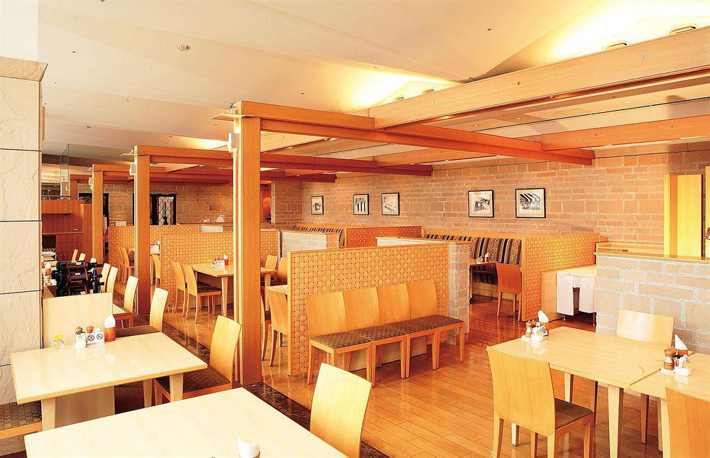 Courtyard By Marriott Shin-osaka Station Hotel Osaka
