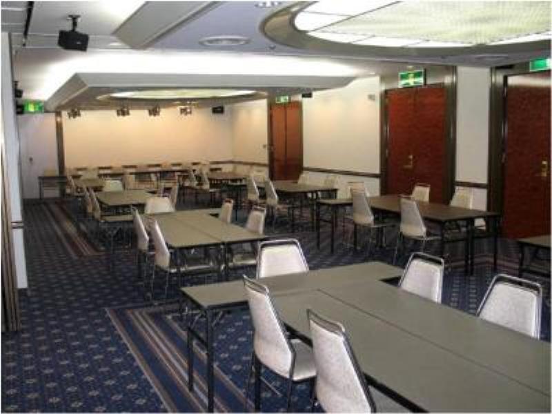 Wing International Shin-osaka Hotel 3*