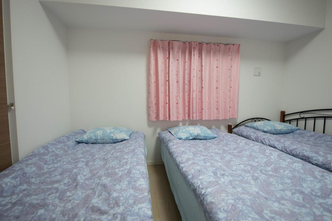 クリスタルエグゼ 日本橋 Apartment *