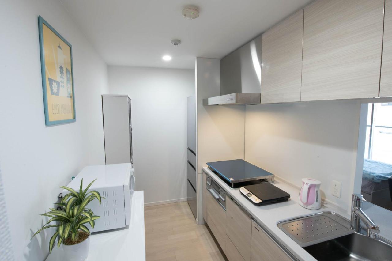 クリスタルエグゼ 日本橋 Apartment