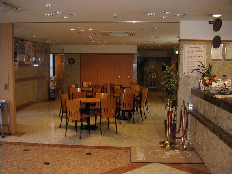 Toyoko Shin-osaka Chuo-guchi Honkan 3*