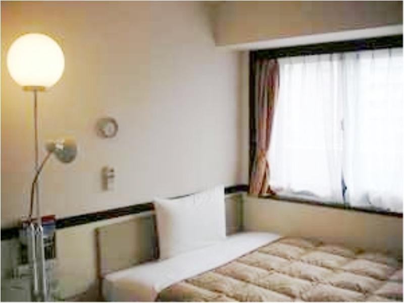 Toyoko Shin-osaka Chuo-guchi Honkan 3*