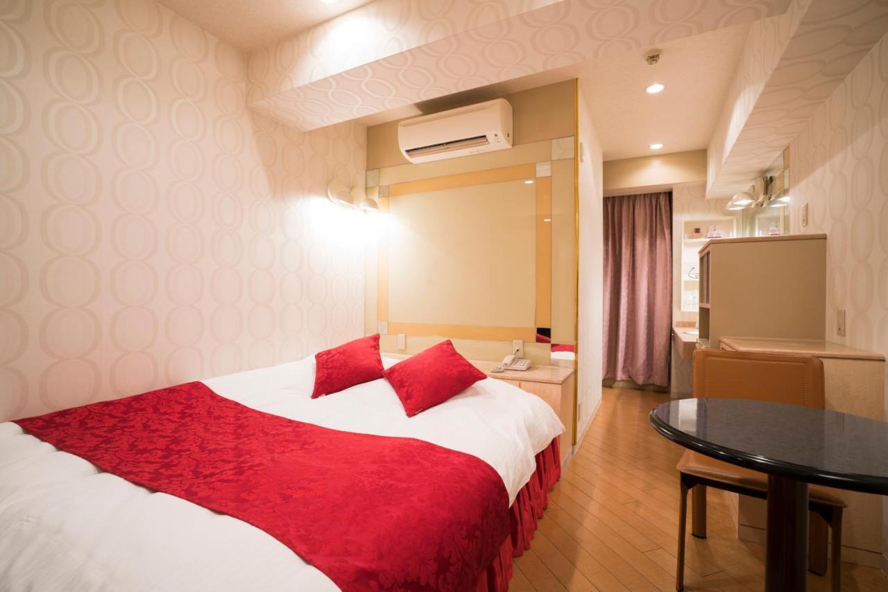 Hotel do amor Route One *