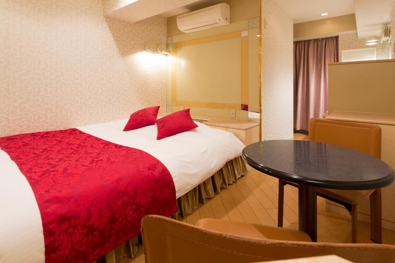 Route One Hotel do amor