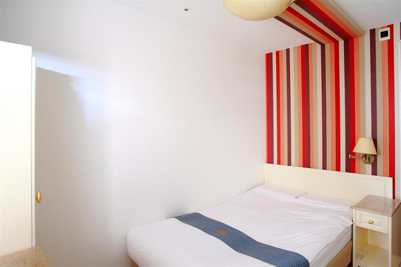 New Shinsaibashi Hotel 3*