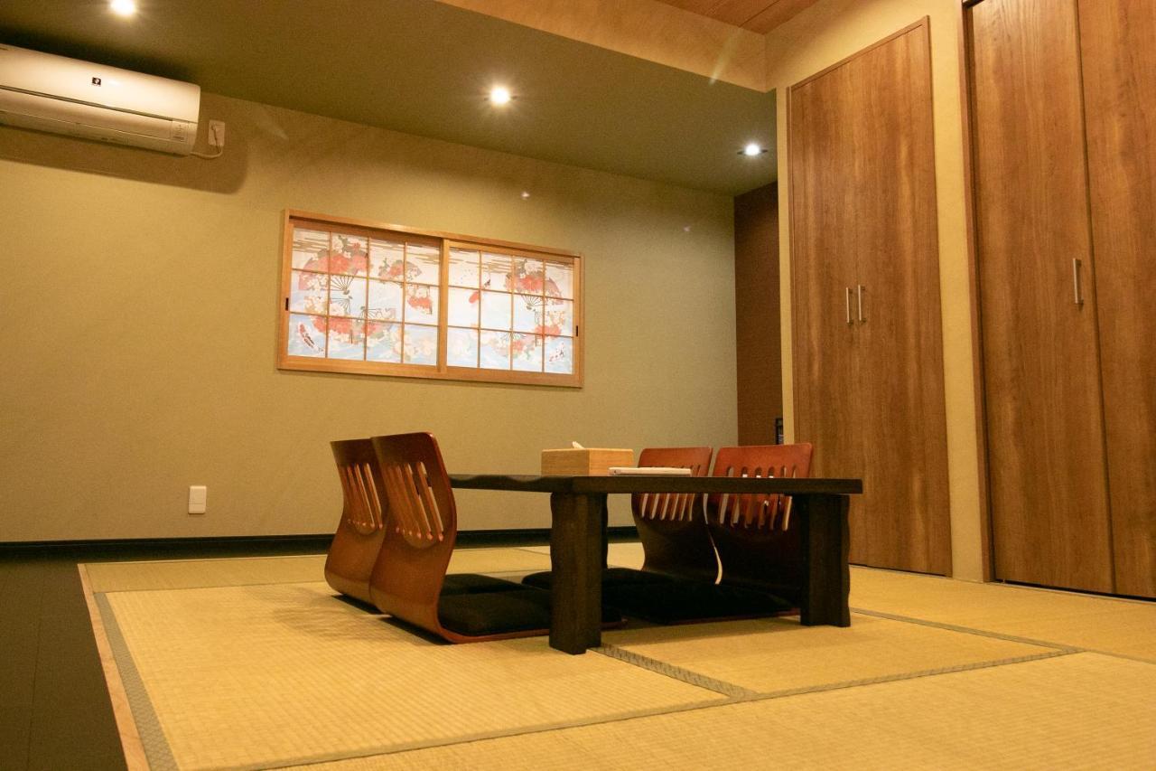 Sakuragawa No Nakatsu House Near Umeda/osaka Station * Osaka