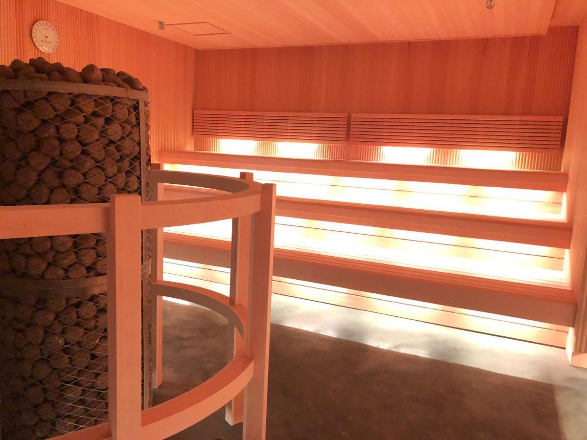 Capsule hotel Capsule *