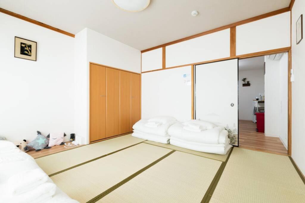 大阪中心商圈道頓堀内，步行行至心斋桥难波5分钟/日本桥 3分钟，绝美艺术主题公寓悠悠美宿 - 梦游娃娃 Apartment