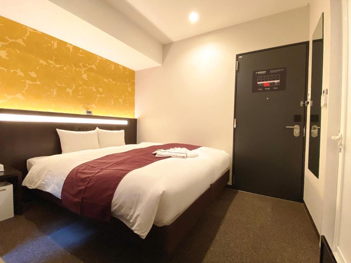 Kawarayamachi Crystal Hotel Osaka