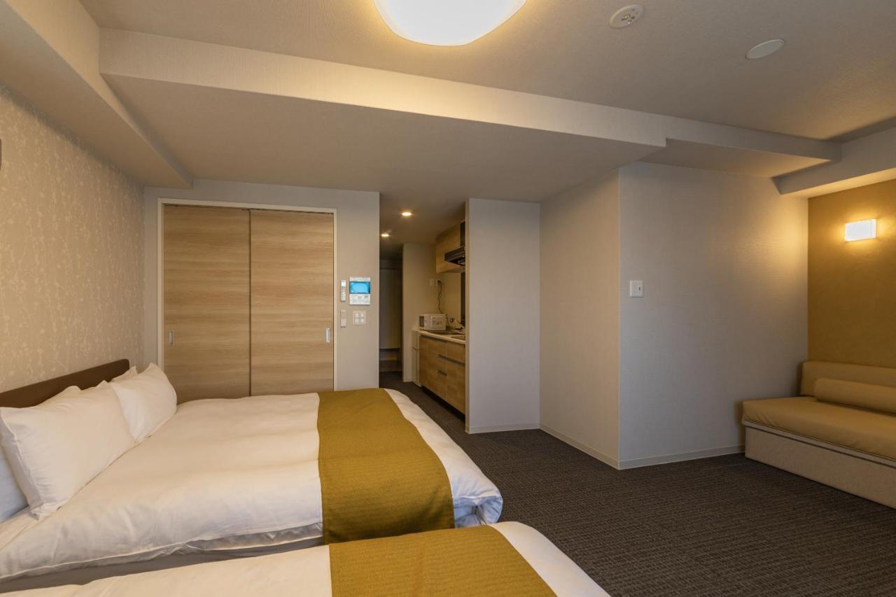 Takuto Hommachi West Apartment *