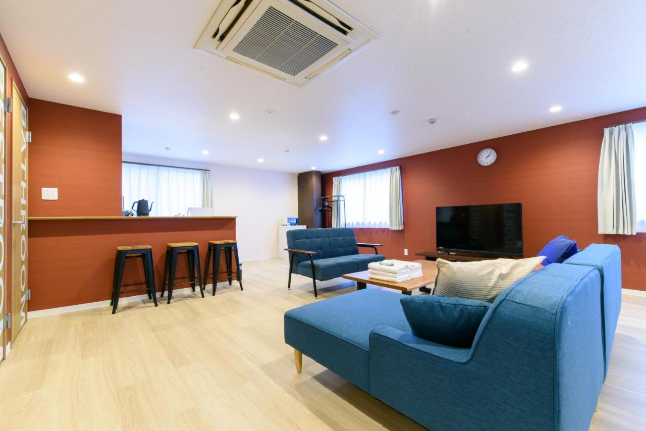 Apartment Black Gate日本橋 Osaka