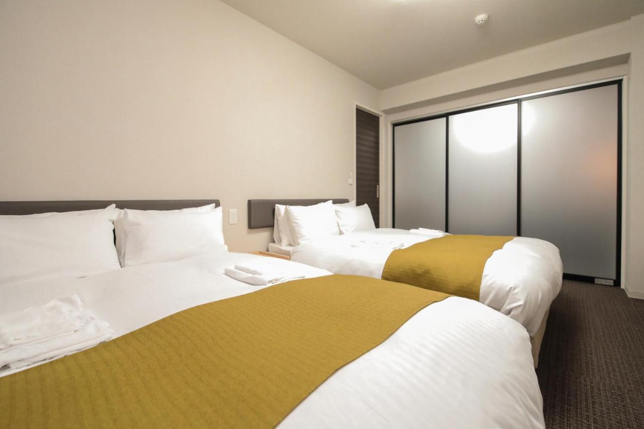 Takuto Hommachi West Apartment Osaka