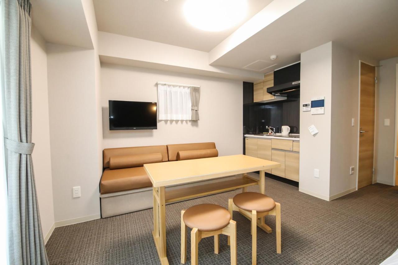 Apartment Takuto Hommachi West *