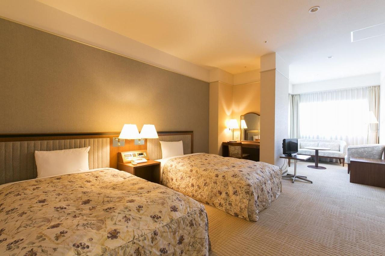 Hotel Nakanoshima Plaza 3*