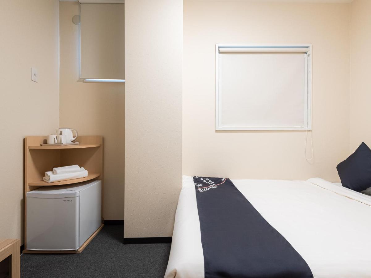 Hotel Oyo Plaza In Namba Minami