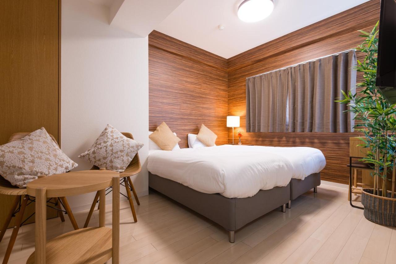 Krehl Minamihorie Condominium 3*