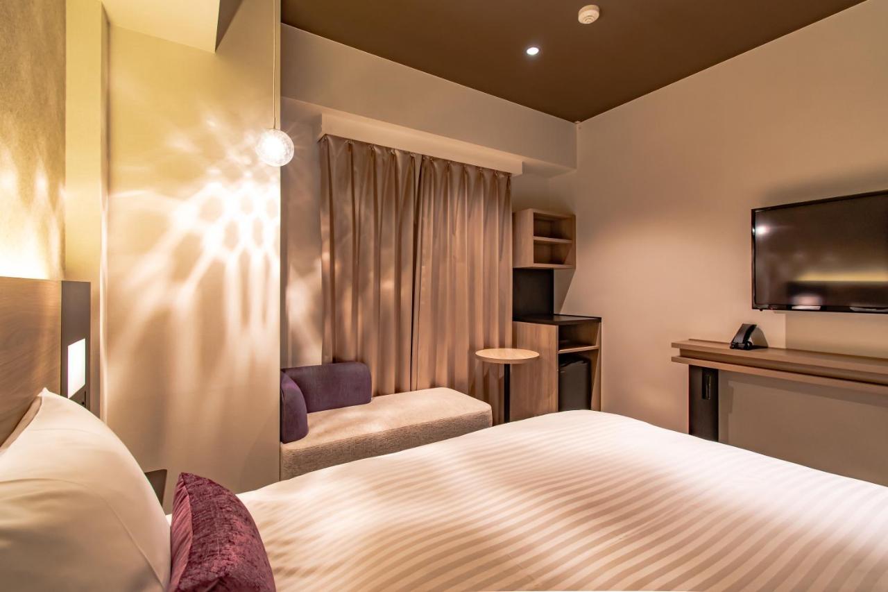 Hotel Vista Premio Hommachi 4*