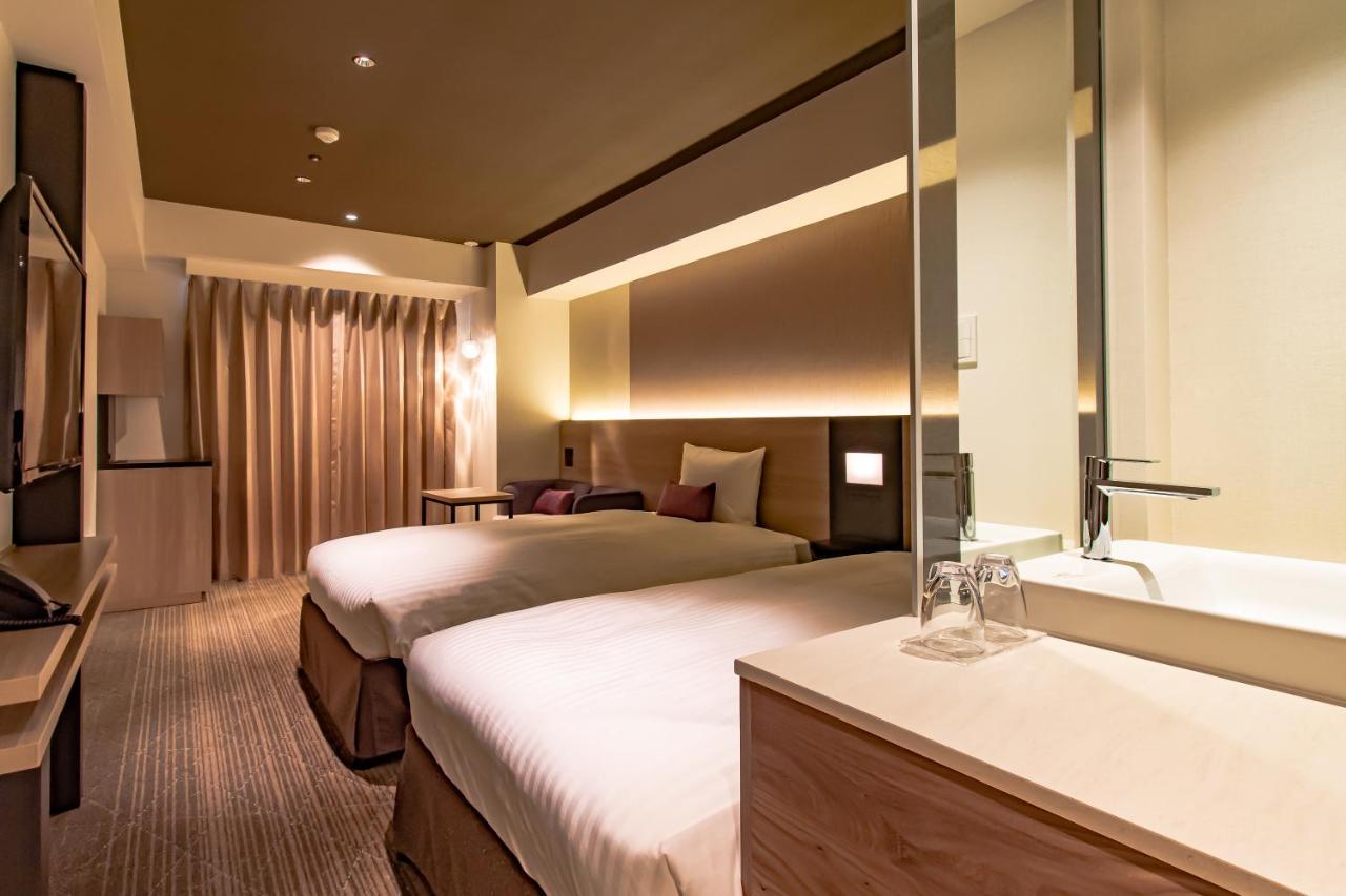 Hotel Vista Premio Hommachi 4*