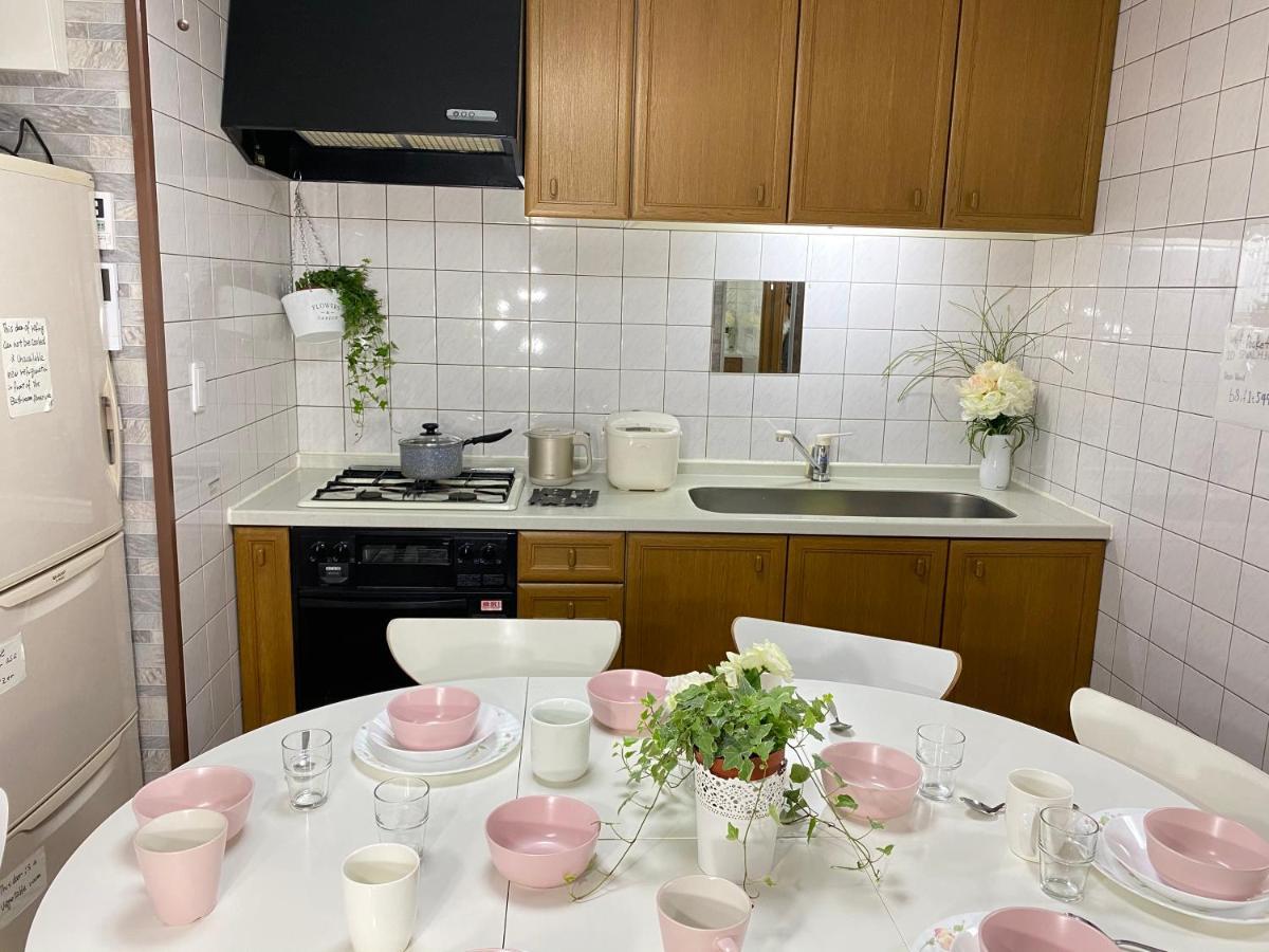 Orange House Apartment