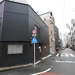 最大9名で泊まれる貸別荘日本橋駅徒歩5分黒門市場に隣接し道頓堀難波心斎橋徒歩圏内