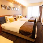Floral Hotel East Shinsaibashi