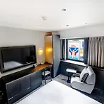 Cross Hotel Osaka