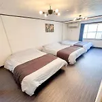大正 Guest House! Usjと心斎橋へアクセス抜群!京セラドーム近くの大正駅徒歩5分!12人宿泊可能!一軒家貸切!