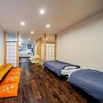 町屋　聖天坂　1F Or ２f