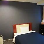 Grampus Inn Osaka Namba