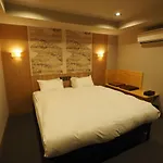 Hotel Be-Zen Shimanouchi