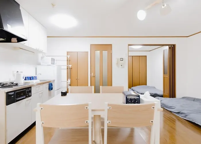 Easy To Visit Kyoto Kobe Nara Osaka, 3 Mins Walk To Dotonbori & Namba