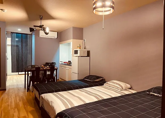 Namba Shinsaibashi 10 Mins Reiko Guest House
