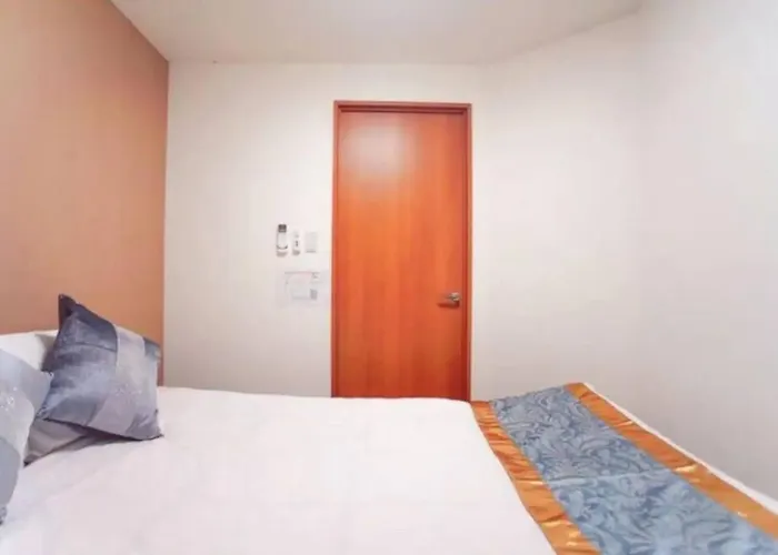 Sunrise House 松