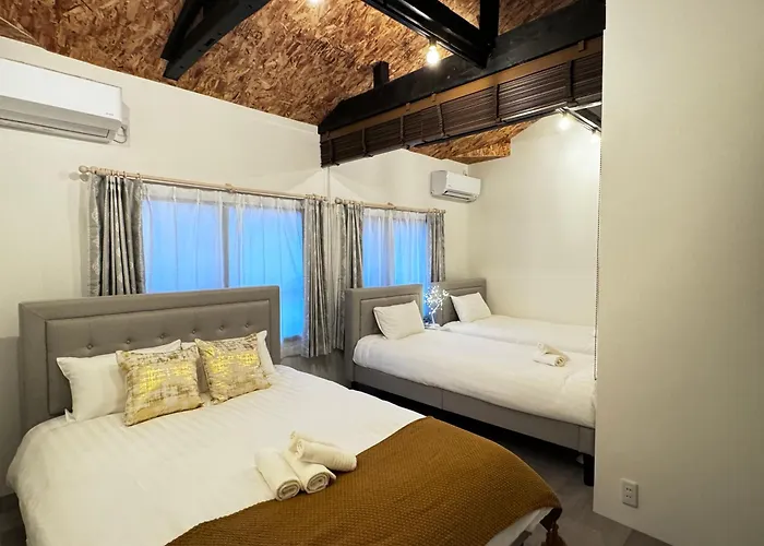 Official Trhouses 和御 玖鶴 15 Minutes To Shinsaibashi, Kuromon Market And Namba