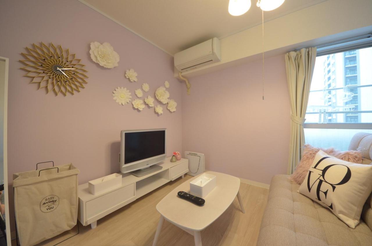 Apartment River Side Namba 603