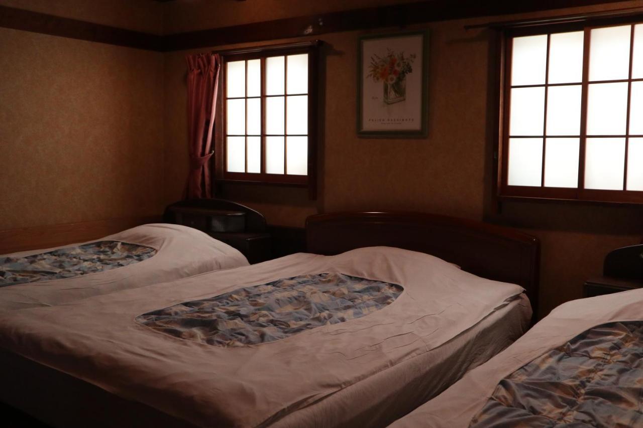 Daiki Hotel 2*