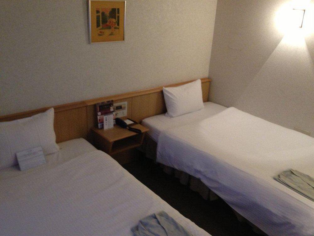 Joytel 4*