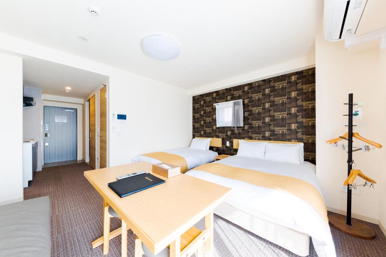 Takuto Hommachi West Apartment