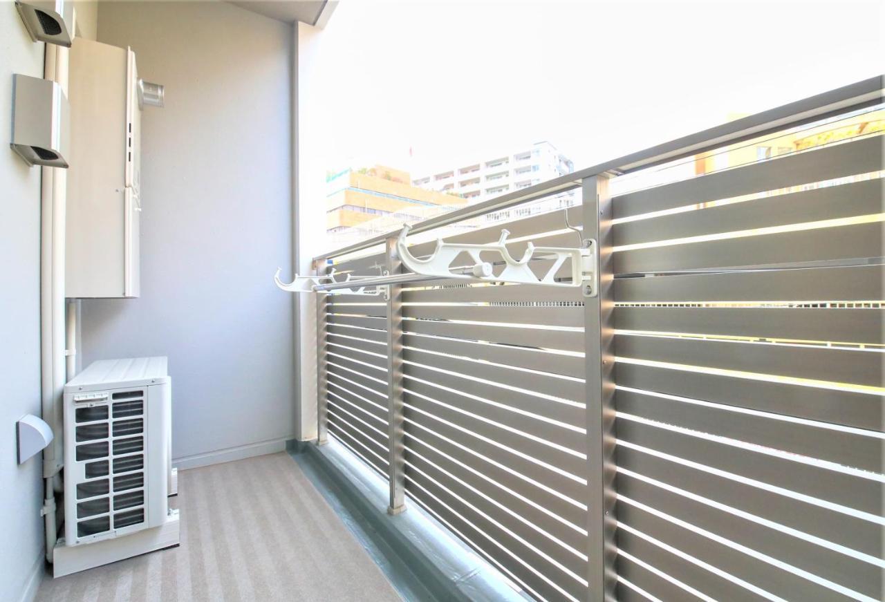 Takuto Hommachi West Apartment Osaka