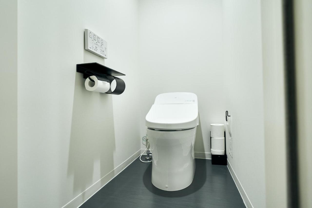 Rakuten Station North Deluxe Fourth Guest house Osaka